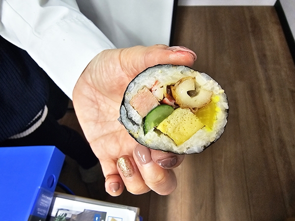 みんなのために手作りキンパ！